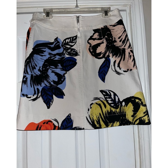 Beautiful Skirt, Size believed to be a 10 - Picture 2 of 4